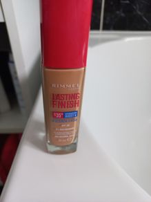 Rimmel foundation