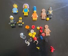 Mixed lego minifigures  - The Simpsons