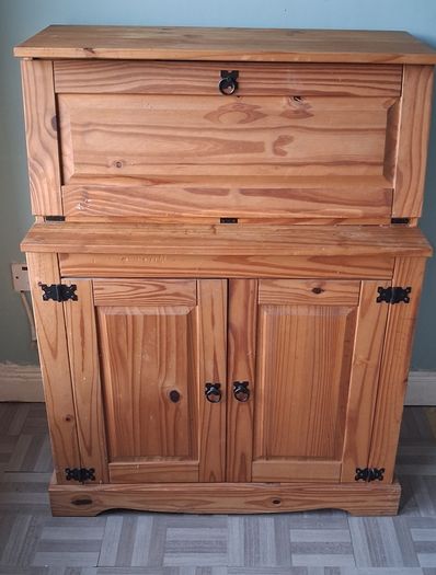 Mexican Pine Bureau Dresser