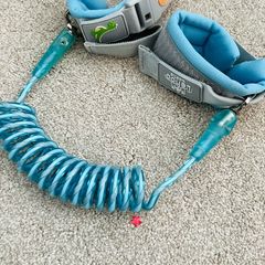 Toddler wrist rein