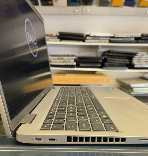 Dell Latitude 5520 (11th Gen) Intel i5 1145G7 2.60GHz 16GB RAM 256GB SSD 15.6" Windows 11 Pro (SALE PRICE)