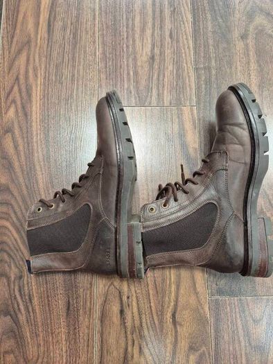 Tommy hilfiger brown boots