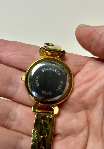 Vintage Sekonda Gold Tone Ladies Quartz Watch New Battery