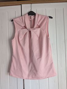 sleeveless blouse