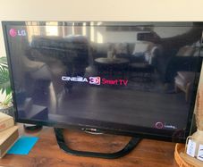 LG smart 3D TV 42 inch