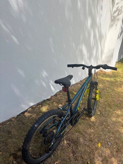Carerra blast kids mountain bike Suits age 6-8 yrs approx