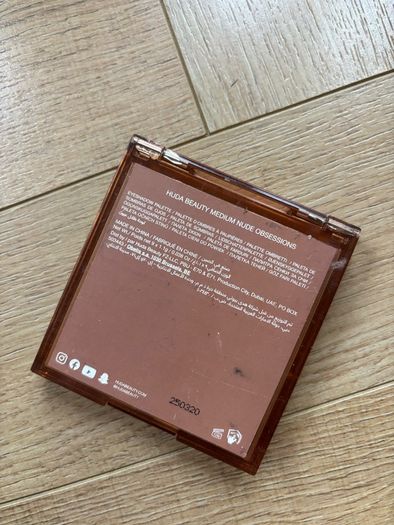 Huda Beauty Eye Palette
