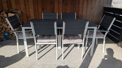 outdoor table