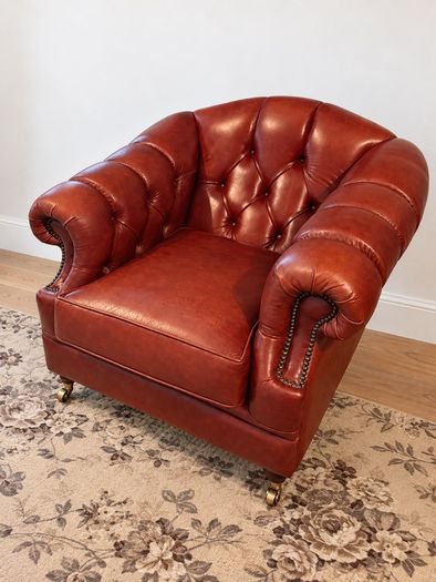 Chesterfield Leather Armchair Deep buttoned