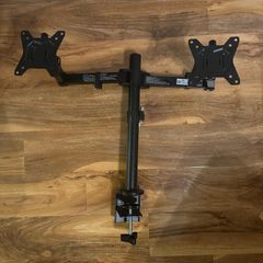 2 monitor Arm setup