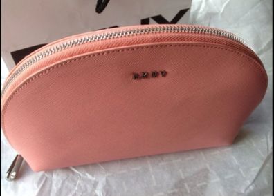 New Dkny Makeup Bag