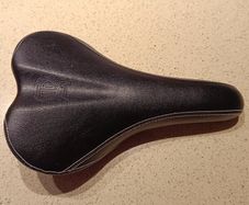 ladies bike saddle