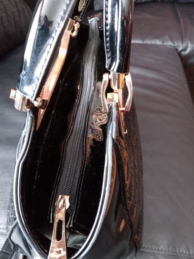 Black croc design Moda handbag