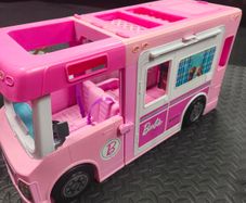 Barbie camper van