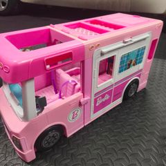 Barbie camper van