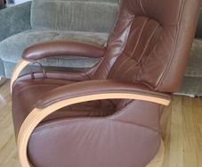 Luxury Himolla Leather Swivel Recliner