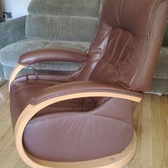 Luxury Himolla Leather Swivel Recliner