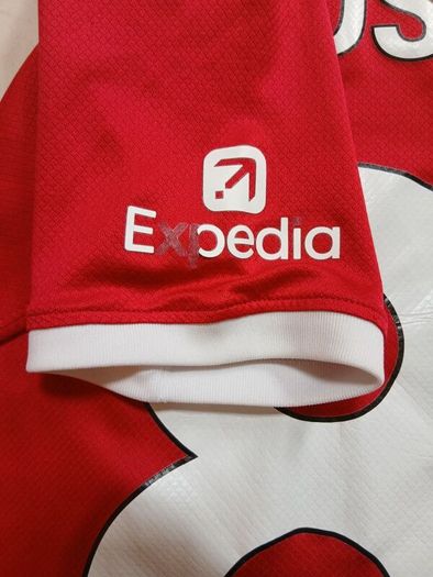 Liverpool kit kids large