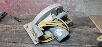 Makita 5903R circular saw