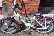 Girls bike 18 inch wheel
