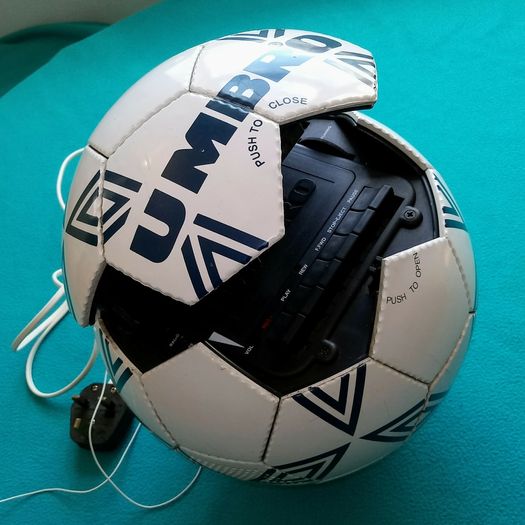 Vintage Umbro Radio Casette Ball