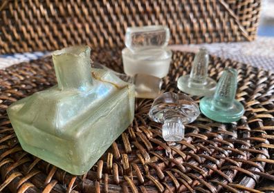 Antique bottle stopper / sea glass