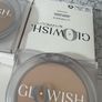 Huda beauty GloWish luminous pressed powders brand new Image 5