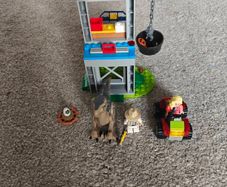 Lego Jurassic Park Velociraptor Escape 76957