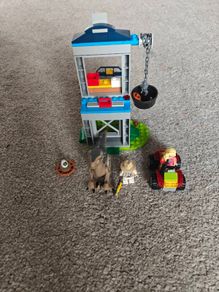 Lego Jurassic Park Velociraptor Escape 76957