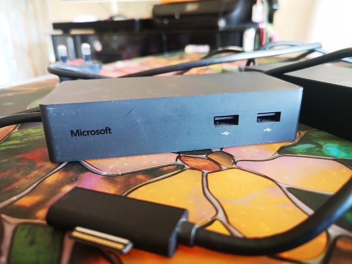 Surface Dock - Microsoft 1661 - for Pro 7, 6, 5, 4, 3, X, Go, Book, Laptop  Docking Station