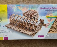 Model Kit musical instrument