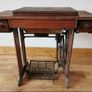 Vintage Singer Sewing Machine Image 5