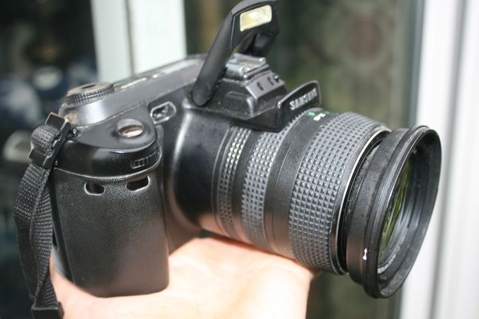 SAMSUNG PRO 815 Digital Bridge Camera, Like dslr with Accessories, Working condition