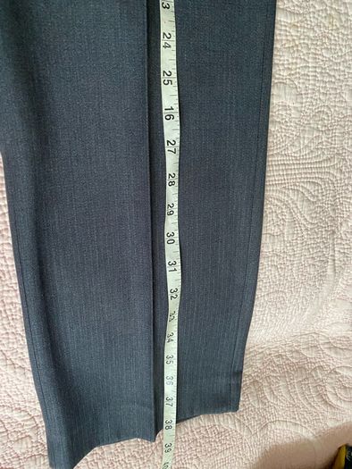 Daniel Grahame 2 piece suit size 42S like new CLEAR OUT