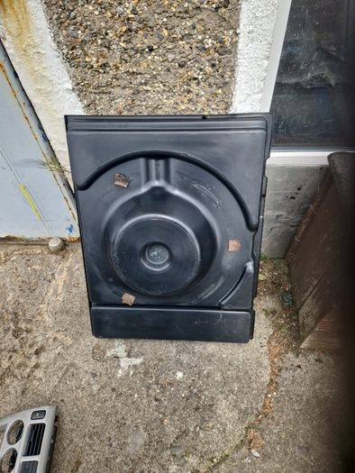 Honda HR-V ,2004 Spare wheel holders