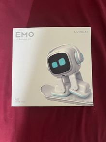 EMO AI Desktop Pet Robot by Living.AI