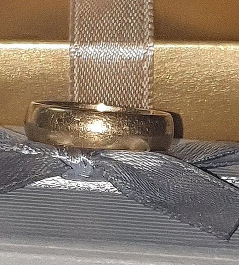 Pristine Vintage 22ct Gold Wedding Band-B.BROS