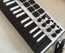 Akai Professional MPK Mini MK3