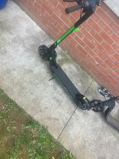 Loco electric scooter
