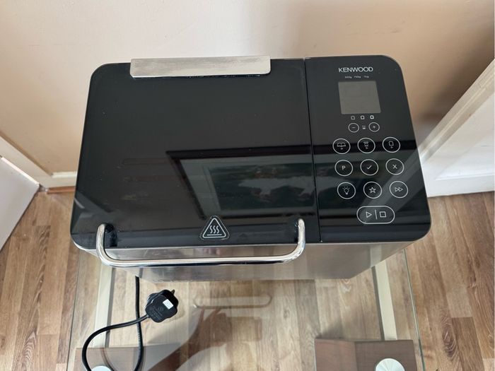Kenwood Bread maker