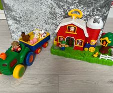 Toy farm /tractor