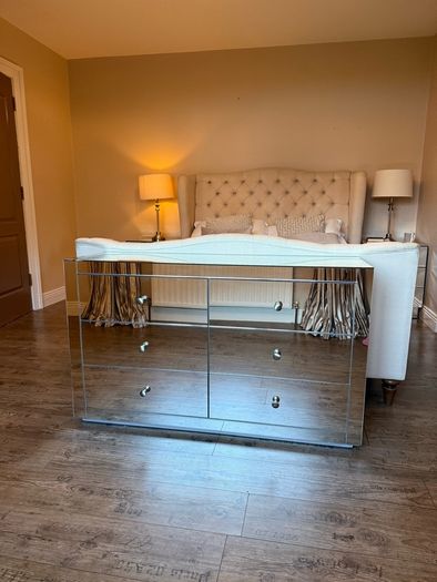 mirrored chest of drawers