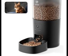 cat feeder