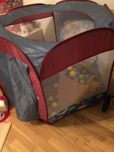kids ball pit