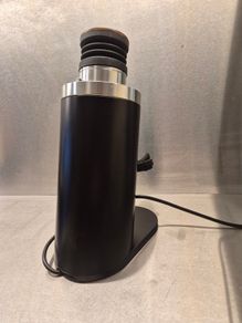DF64 Gen 2 Single Dose Coffee Grinder in black, Excellent Condition