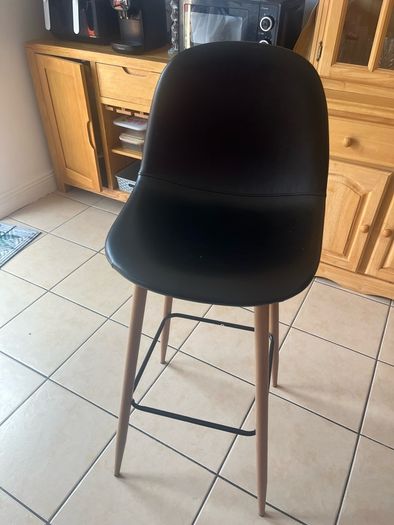 bar table