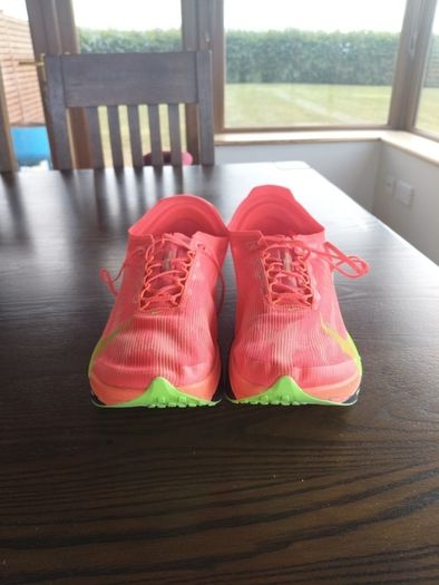 Nike Streakfly 2 UK SIZE 12