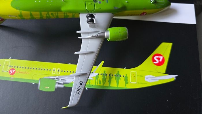 Gemini Jets 1:200 Gemini200 S7 Airlines Airbus A-320