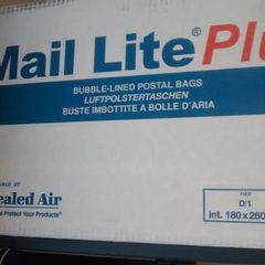 Bubble lined postal bags