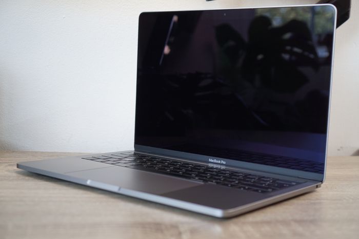 Apple MacBook Pro 13 2019 | i5 | 8GB | 128GB